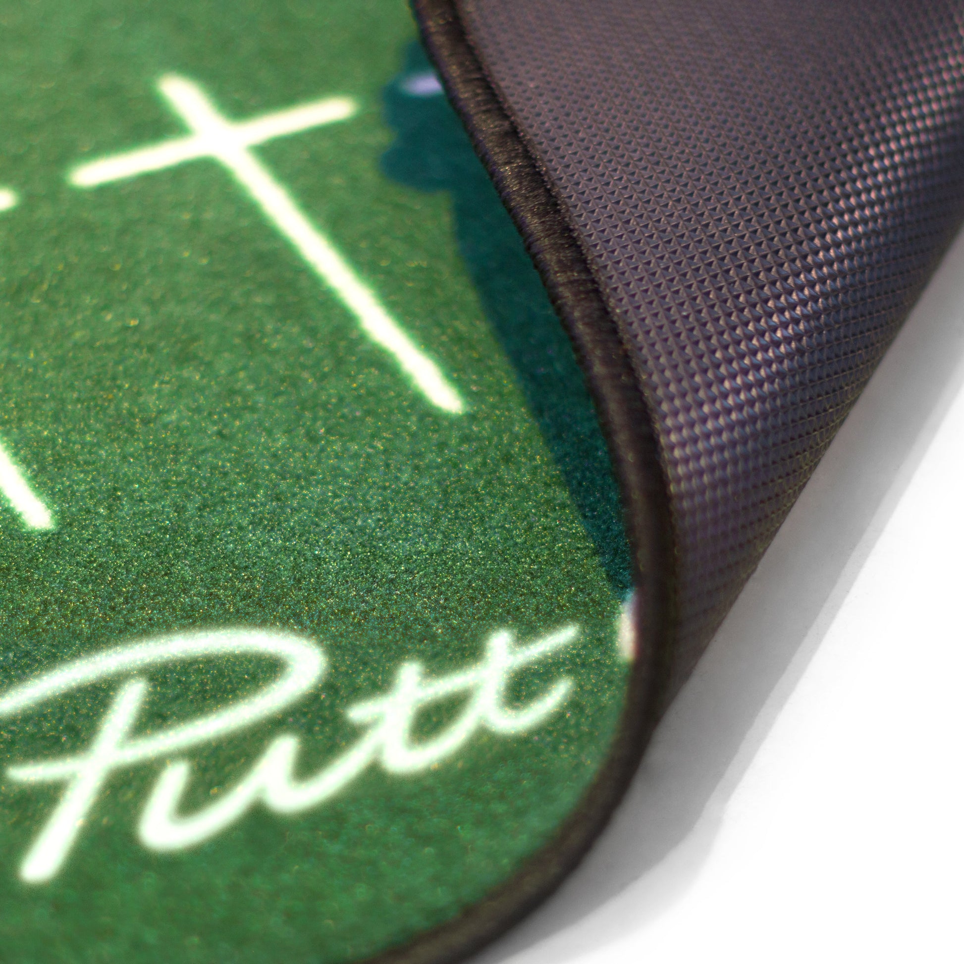 PuttOUT Putting Mat.