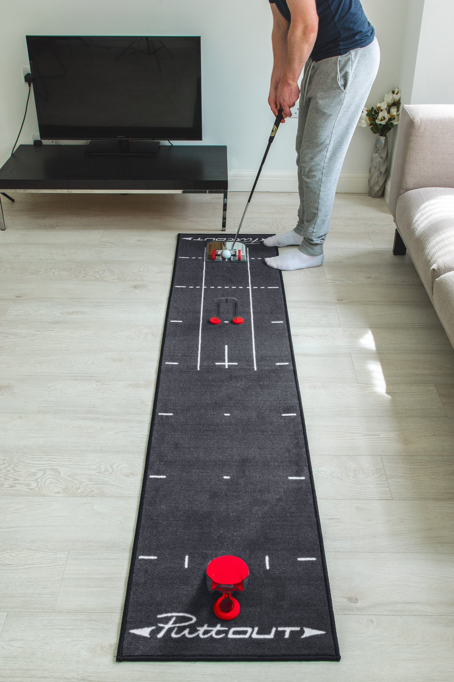 PuttOUT Complete Studio Set Golf Mat.